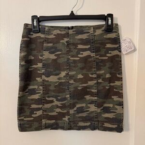 NWT- Free People Camo Mini Pencil Skirt. Size 2